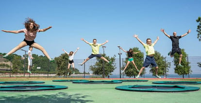 Why are trampolines for public use ideal for school playgrounds? - AKROBAT