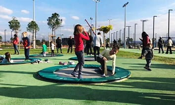 6 interesting public use trampoline playgrounds - AKROBAT