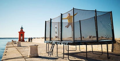 The best trampoline for your teenager - Akrobat