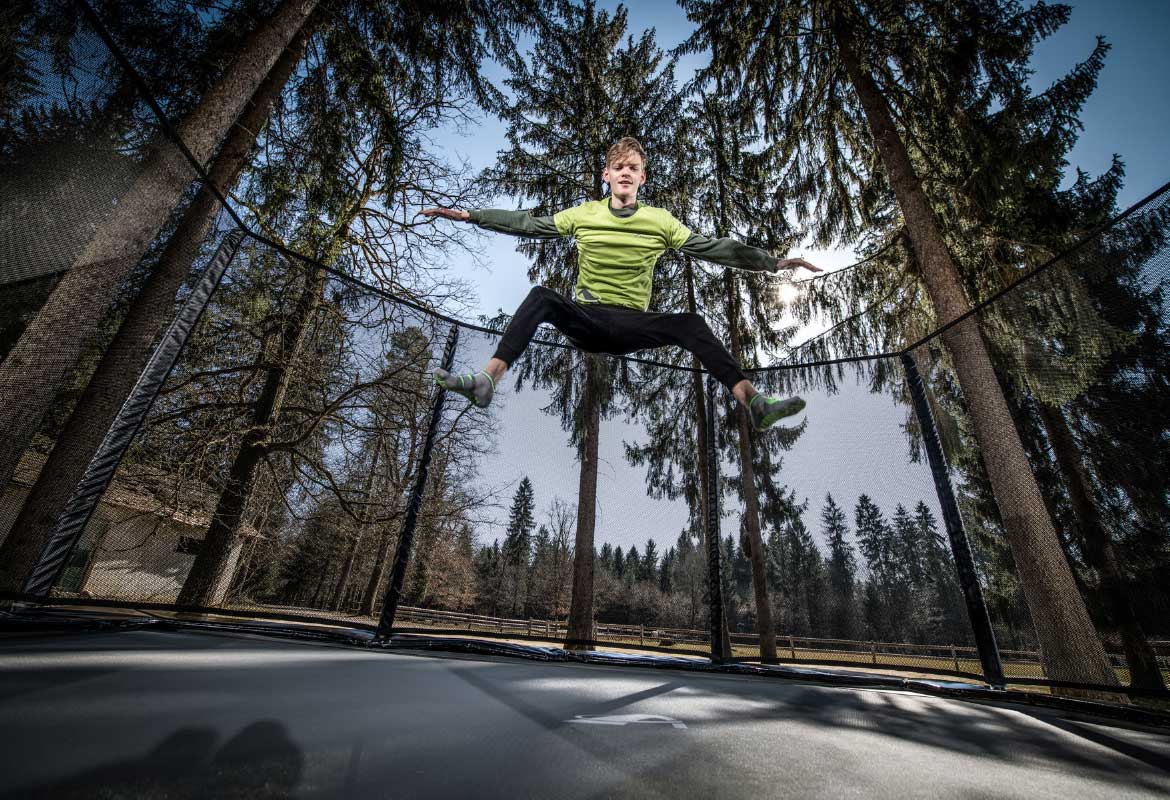 Rectangle-vs.-Round-Trampolines-PIC05